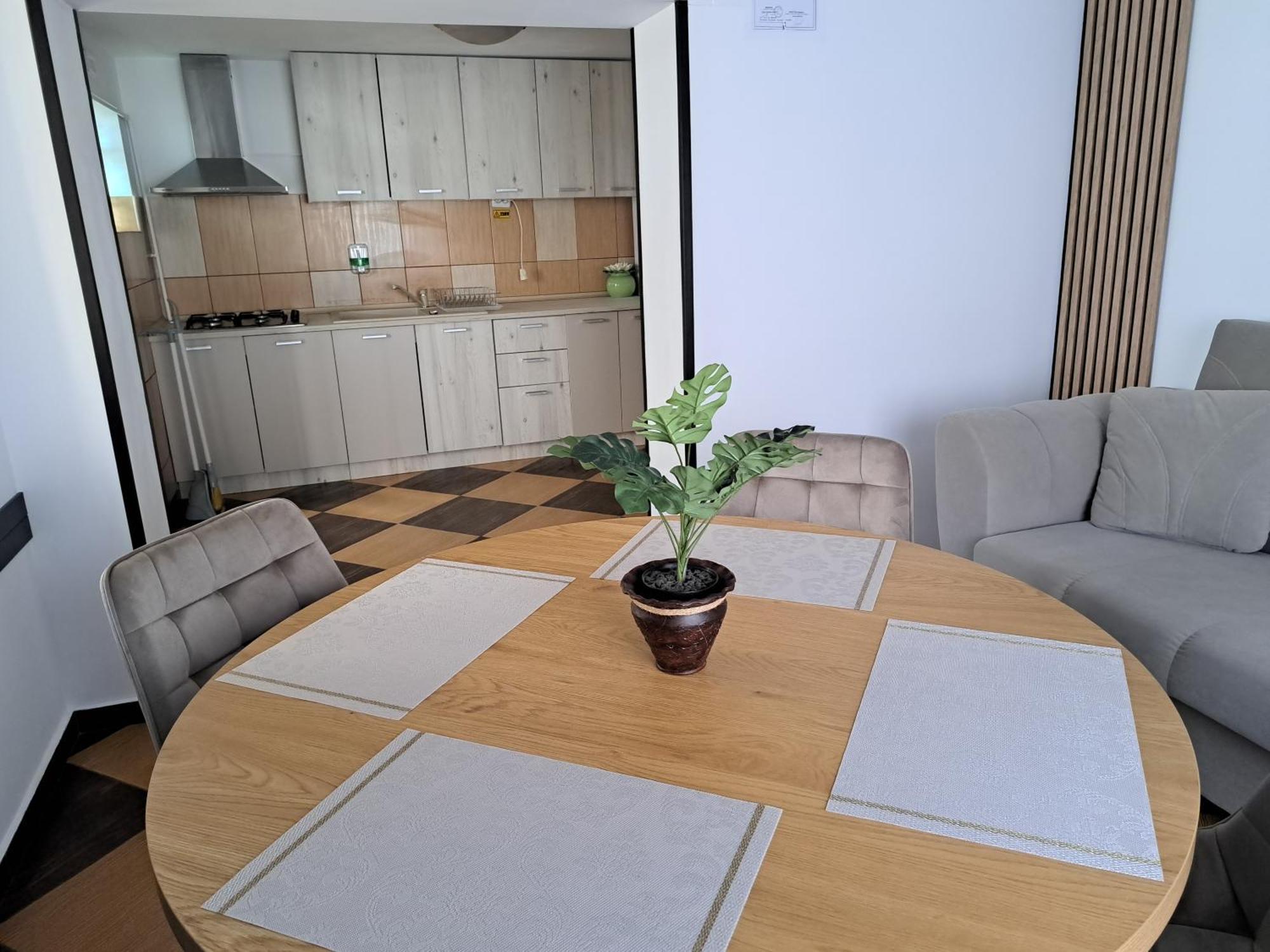 Shelby Accommodation -Adult Only- Sinaia Esterno foto