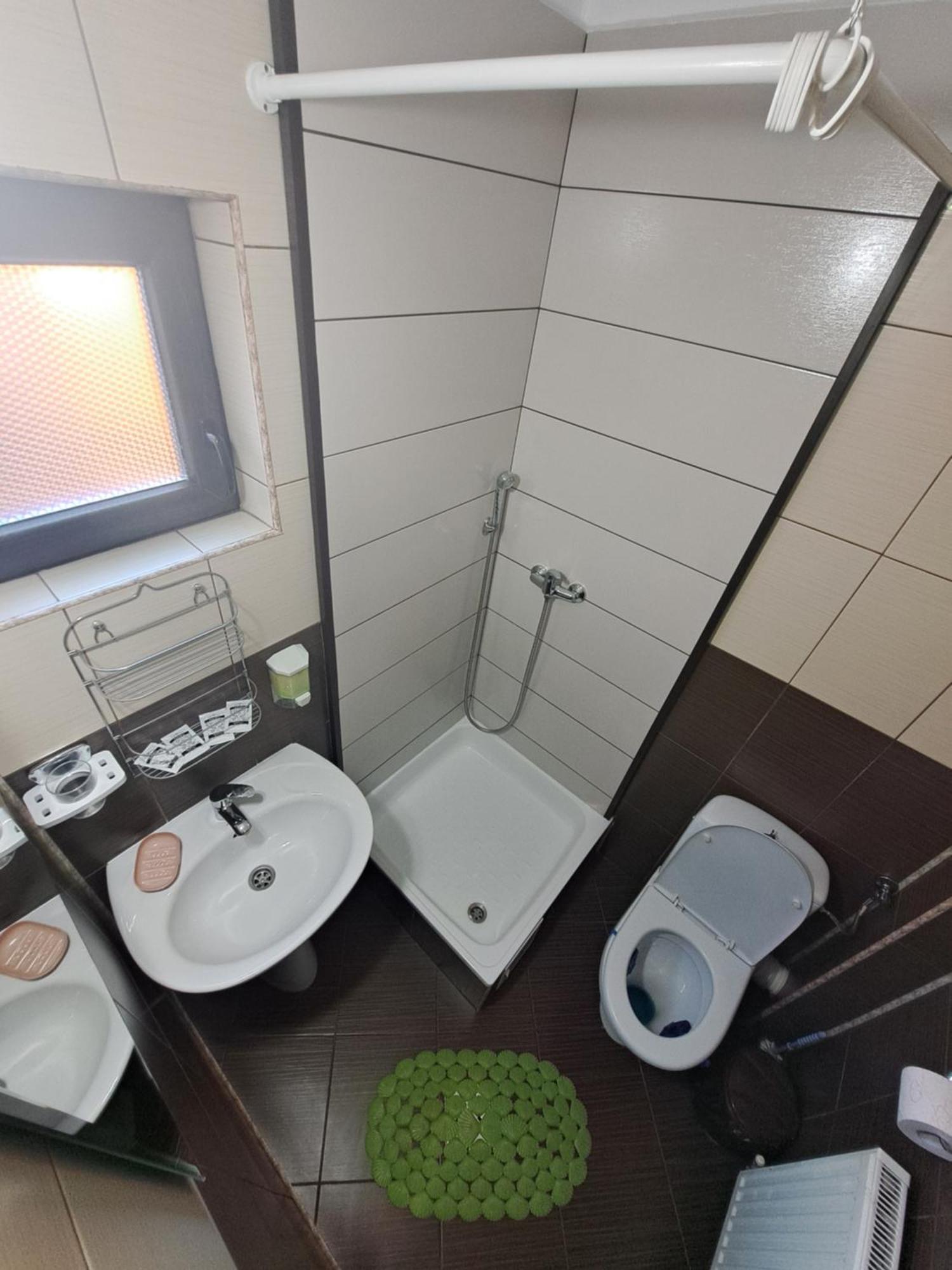 Shelby Accommodation -Adult Only- Sinaia Esterno foto